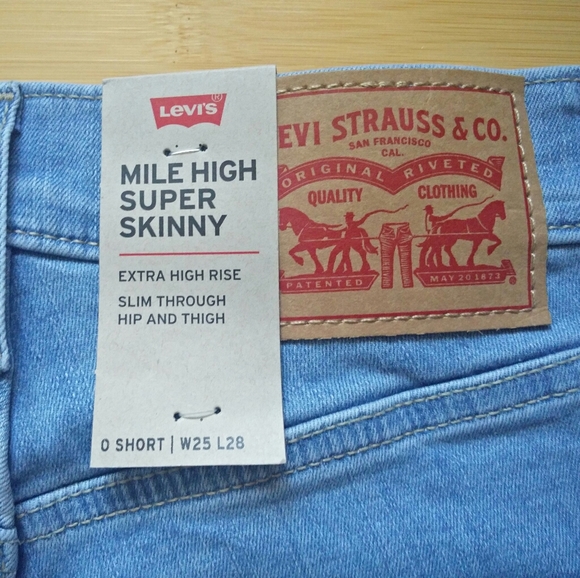 -NWT- Levi's Mile High Super Skinny Jeans 25S - Picture 8 of 15